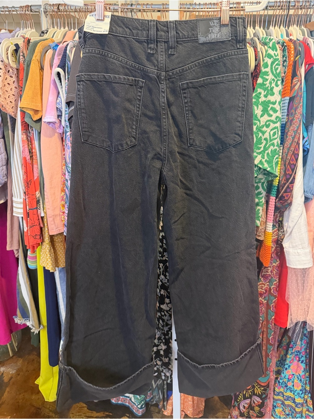 NWT Free People Final Countdown Black Low-Rise Wide Leg Jeans with Cuffed Hem - Picture 4 of 5